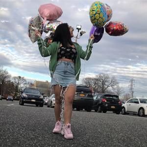 Meet your Posher, Julia